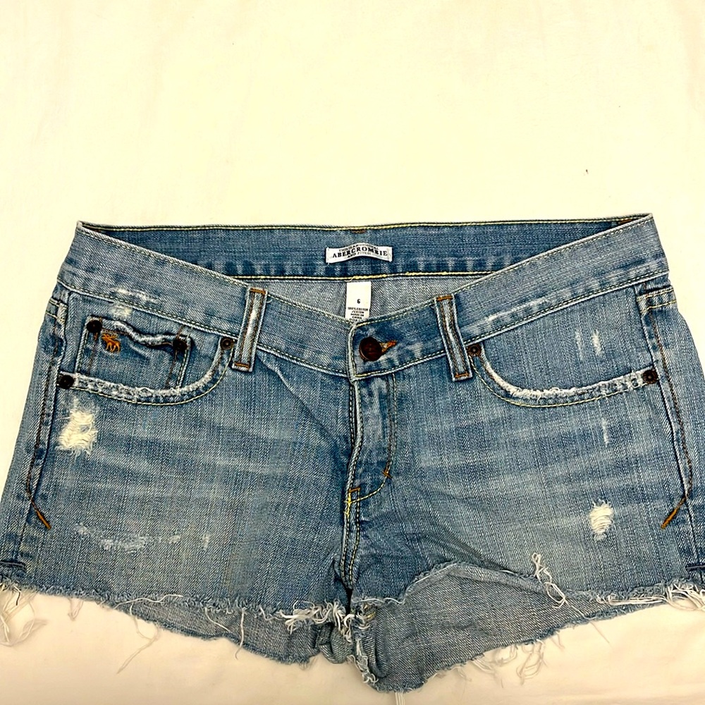 VINTAGE Abercrombie & Fitch denim shorts